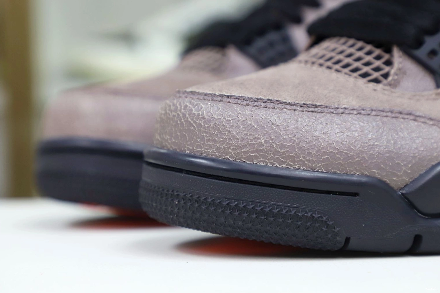 JORDAN HAZE' 'TAUPE AIR RETRO 4 0215